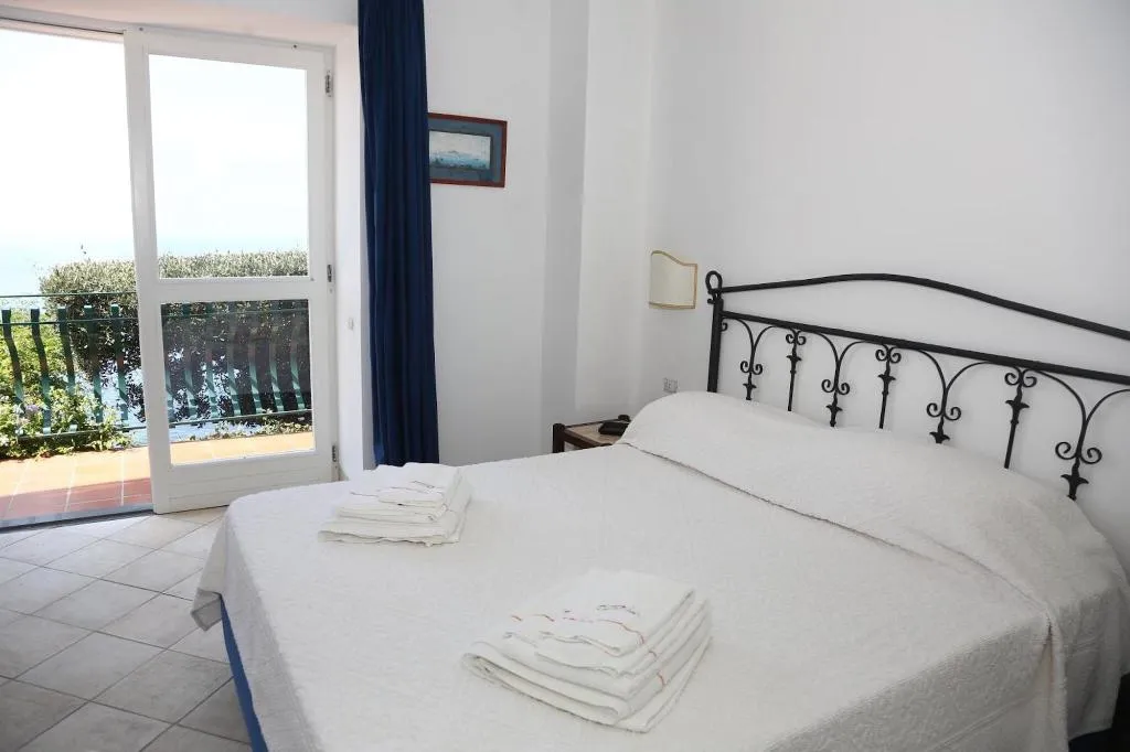 Room, Casa Orrico - Blue Grotto, Naples