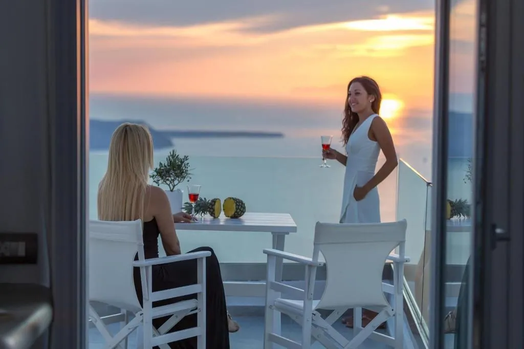 Room, Unique Suites, Santorini