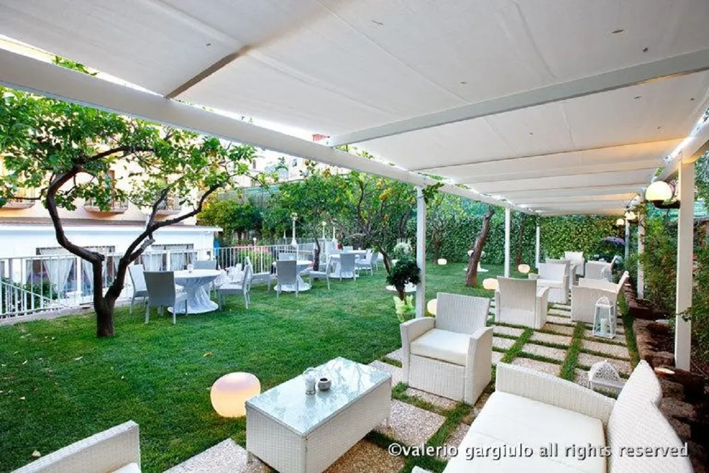 General view, Capri Hotel, Naples