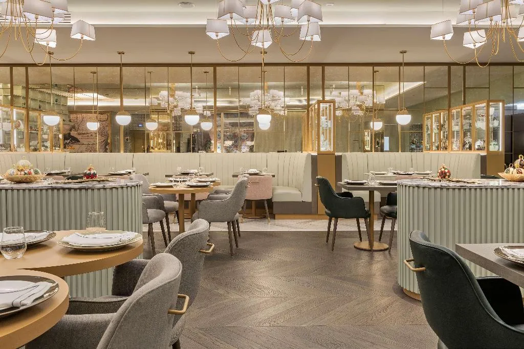 Restaurant, The Emerald House Lisbon, Curio Collection by Hilt, Lisbon