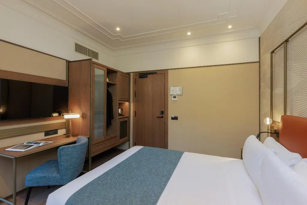 Double or Twin SUPERIOR Room, Hotel Medinaceli 4*S, Barcelona