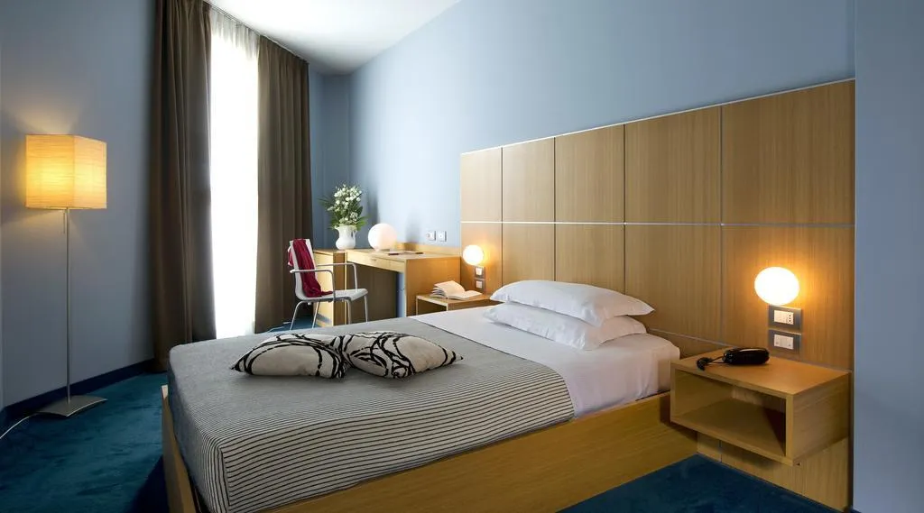 TRIPLE SUPERIOR Room, Delle Fiere, Milan