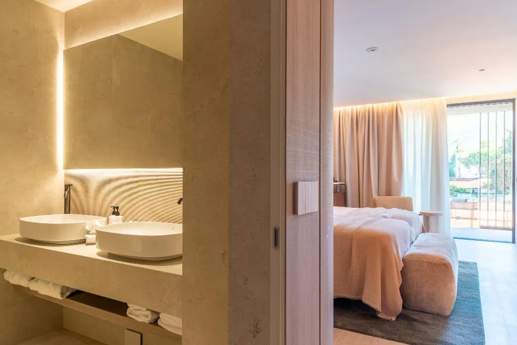 Double or Twin WITH BALCONY Room, Sumratin, Dubrovnik