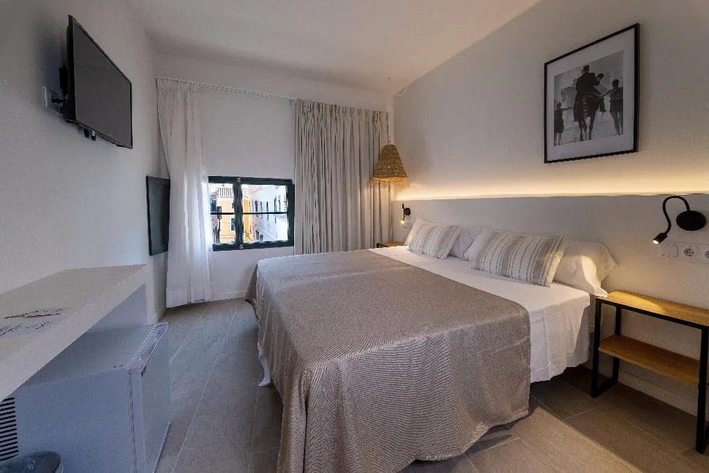 DOUBLE STANDARD Room, Hotel Tres Tocs, Menorca