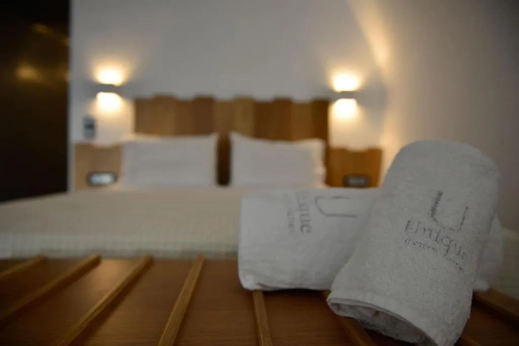 Room, Unique Suites, Santorini
