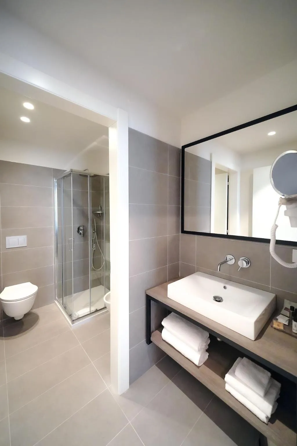 Room, Bergamo Inn 15, Milan
