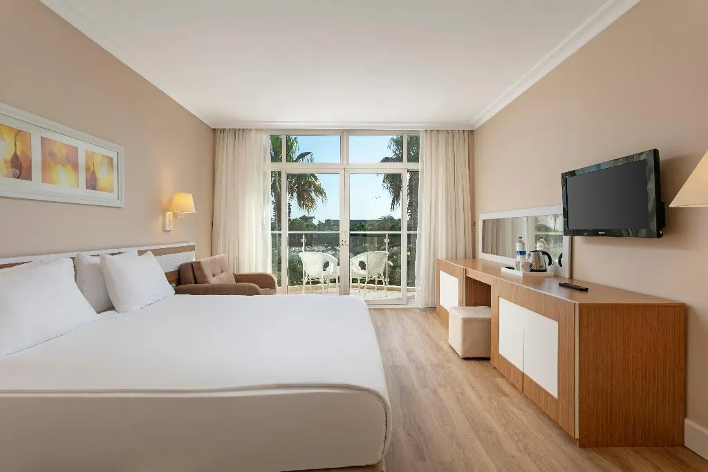 FAMILY ROOM STANDARD Room, Dobedan World Palace Ex Alva Donna, Antalya