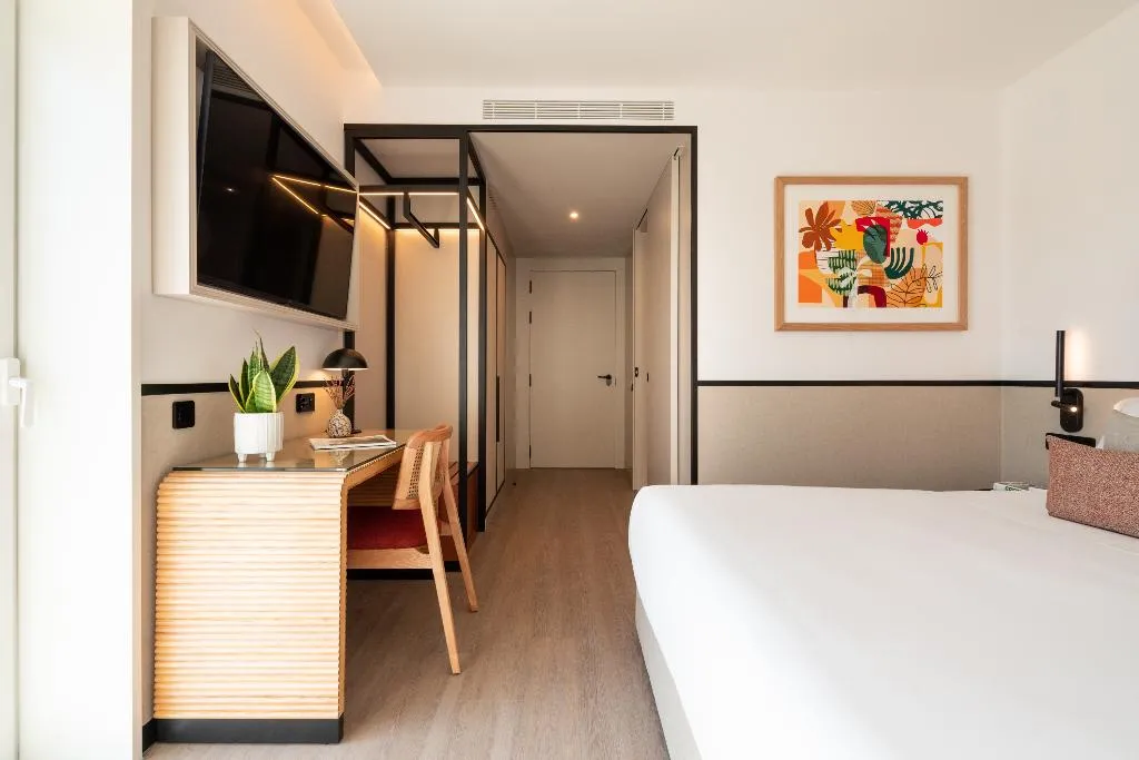 DOUBLE SUPERIOR WITH TERRACE Room, The Editory Garden Baixa Porto Hotel, Porto