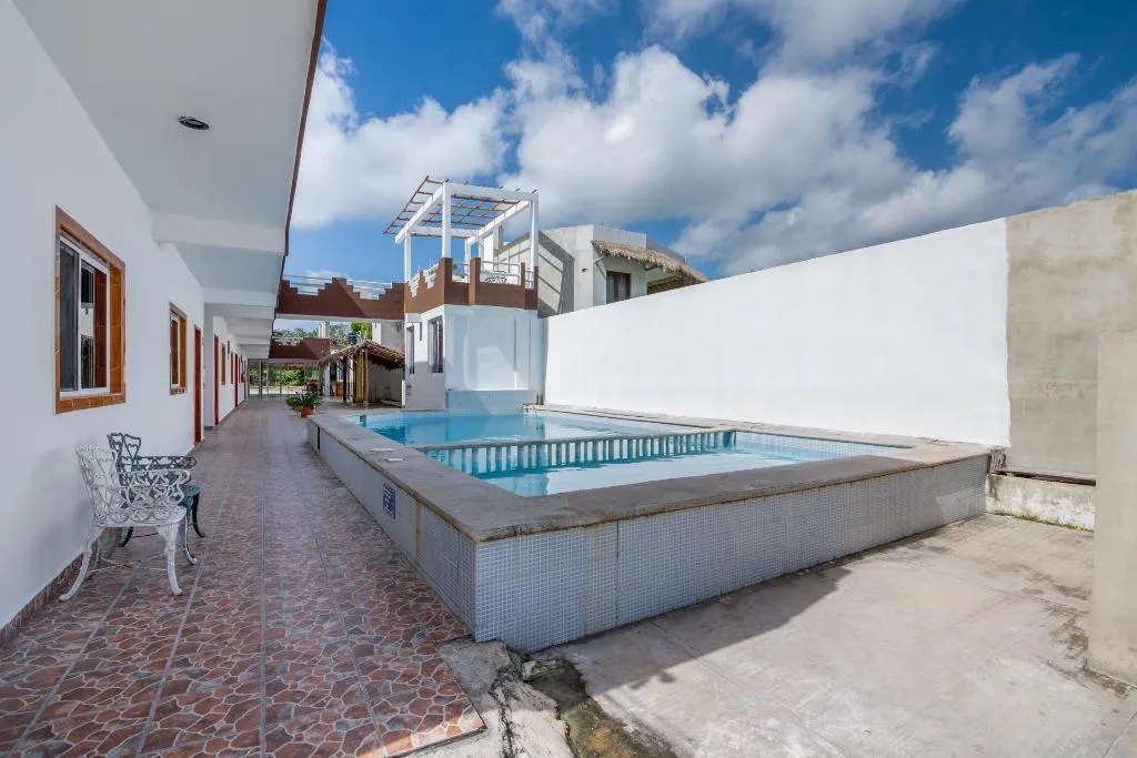 Pool, OYO Hotel Palma Real, Cancun Area