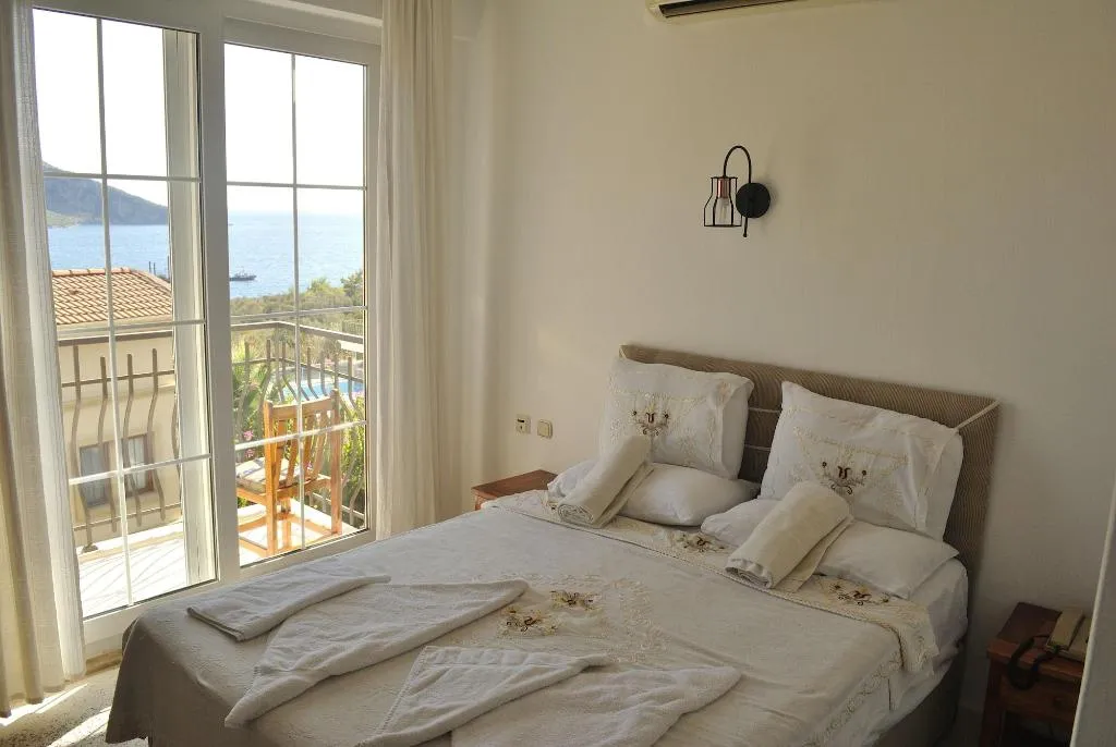 Room, Dionysia, Antalya