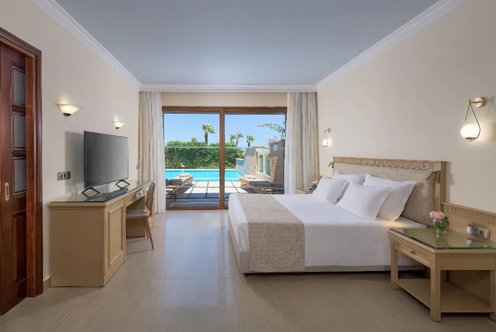 VILLA WITH PRIVATE POOL Room, Atrium Palace, Rhodes