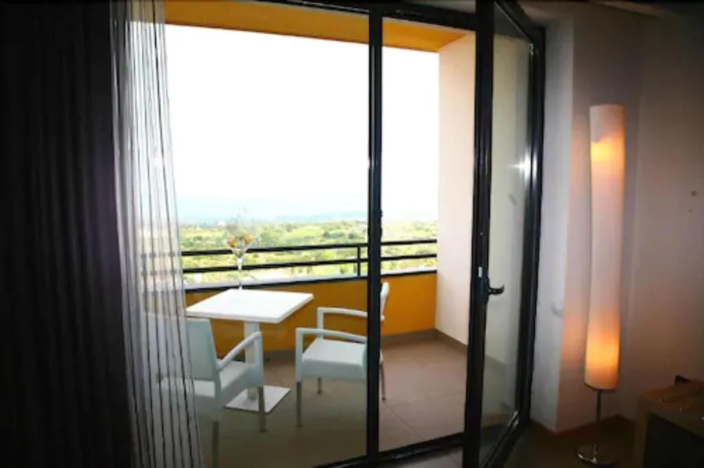 Terrace, Esperia Palace Hotel & Resort Spa, Catania