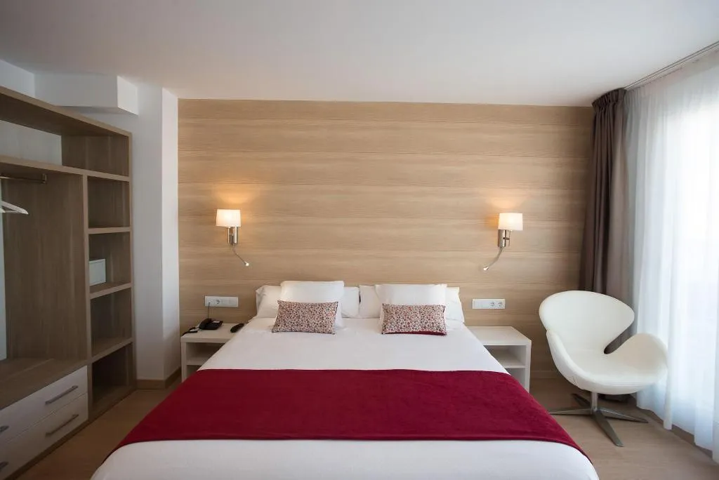 Room, Hostal Menurka, Menorca