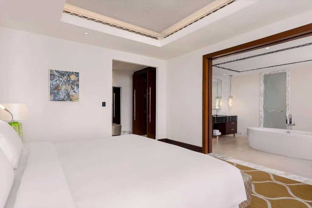 SUITE CAPACITY 8 Room, Hilton Dubai Al Habtoor City, Dubai