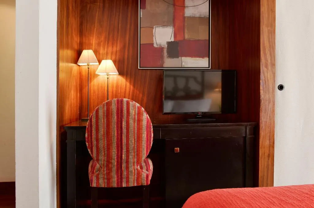 Double or Twin SUPERIOR Room, Pousada Convento de Tavira, Algarve