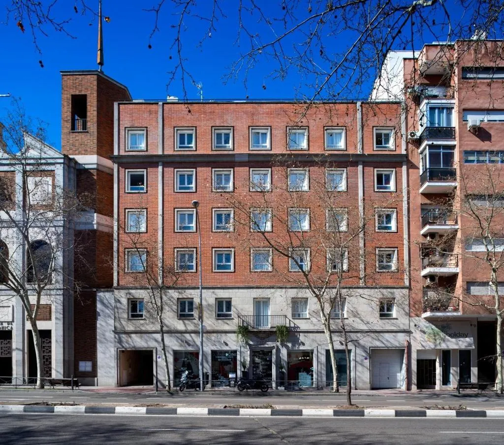 General view, Dormirdcine, Madrid