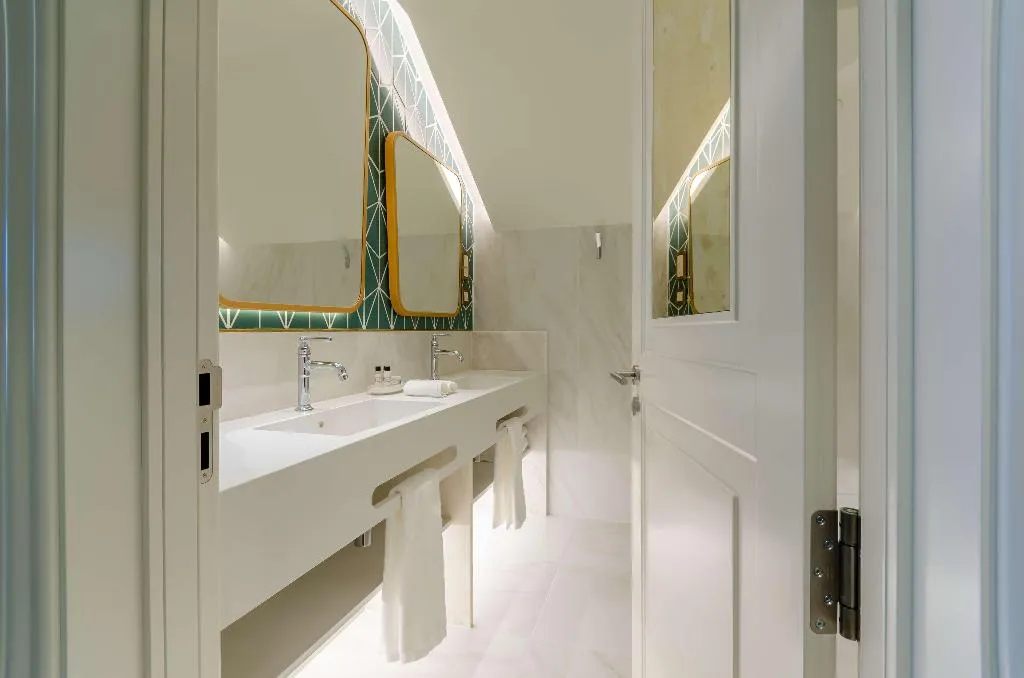 Room, The Emerald House Lisbon, Curio Collection by Hilt, Lisbon