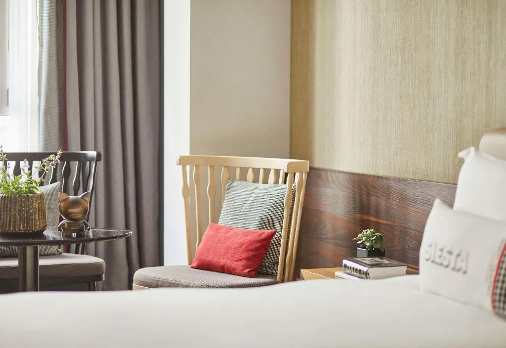 Room, Hyatt Centric Gran Via Madrid, Madrid