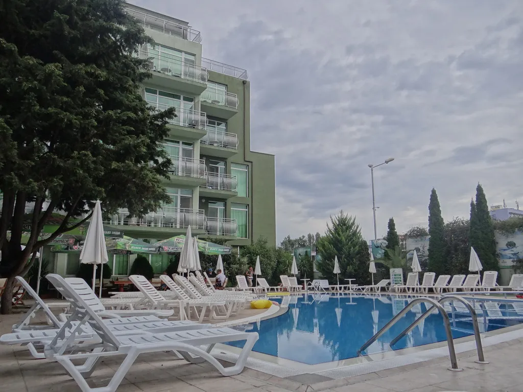 Pool, Boomerang, Bourgas