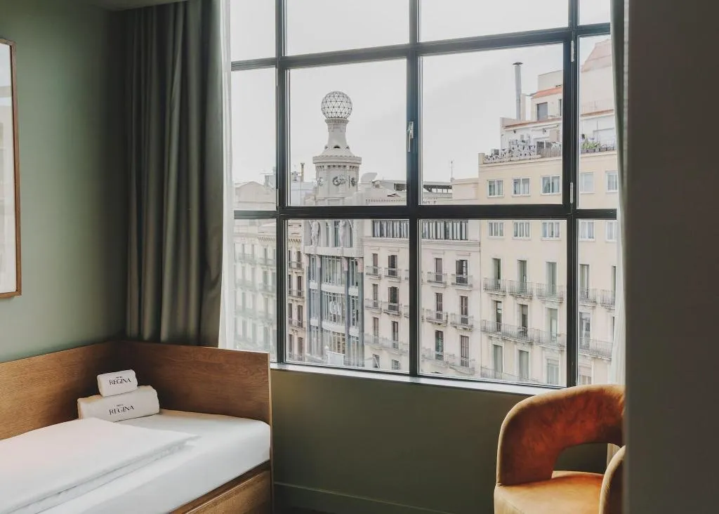 FAMILY ROOM TWO BEDS Room, Regina, Barcelona