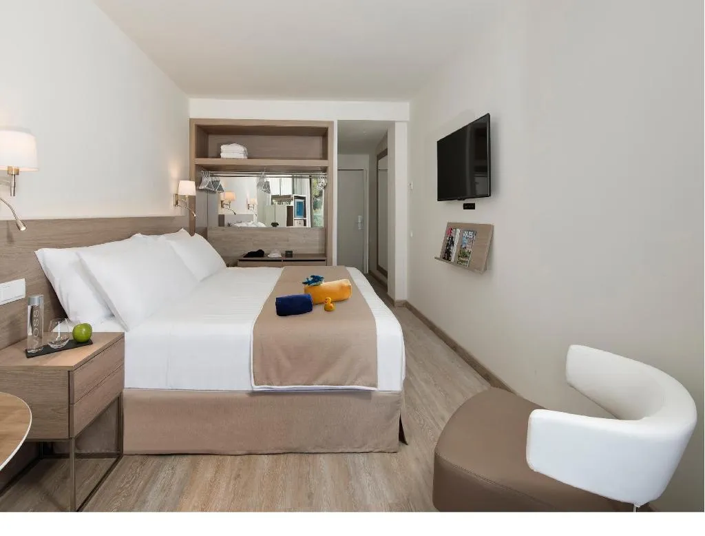 Room GUEST ROOM Room, Meliá Cala Galdana, Menorca