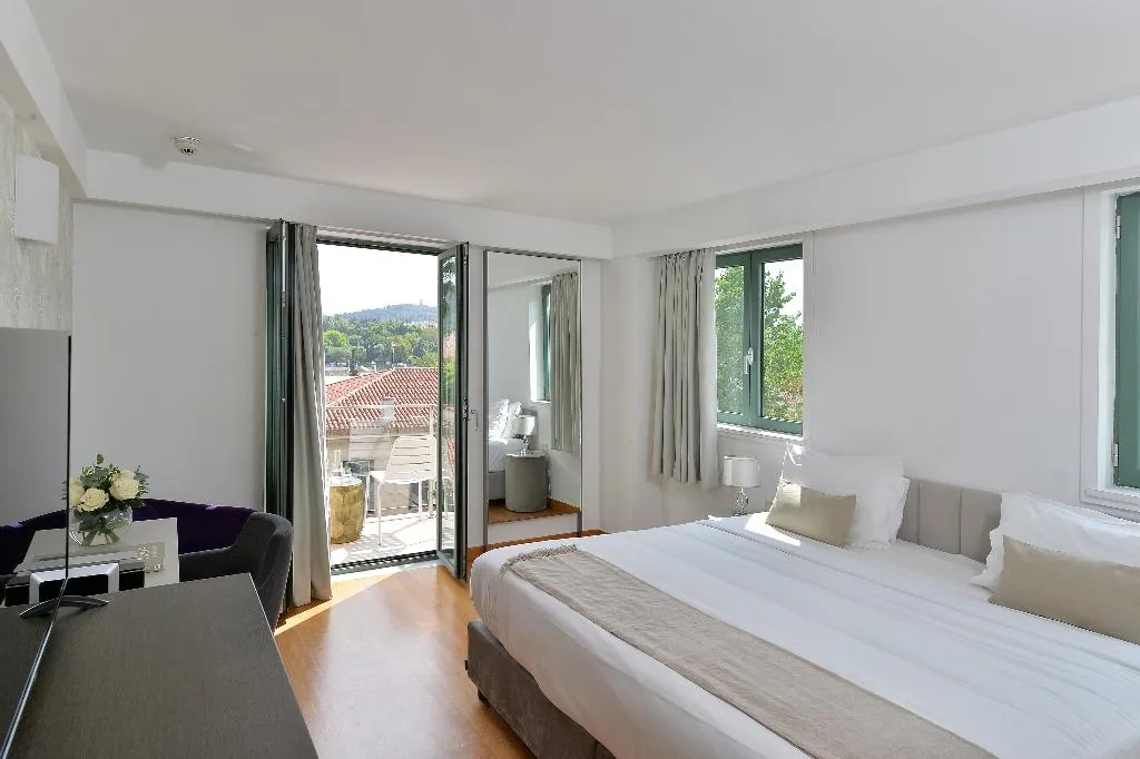 SINGLE DELUXE WITH VIEWS Room, Athenaeum Eridanus Luxury Hotel, Athens