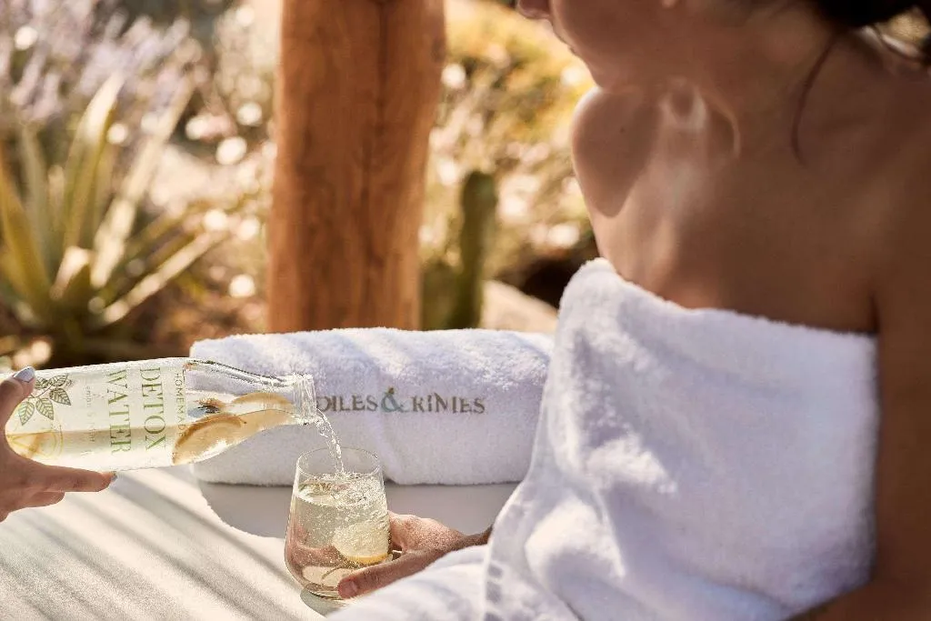 Sports and Entertainment, Diles & Rinies, Mykonos