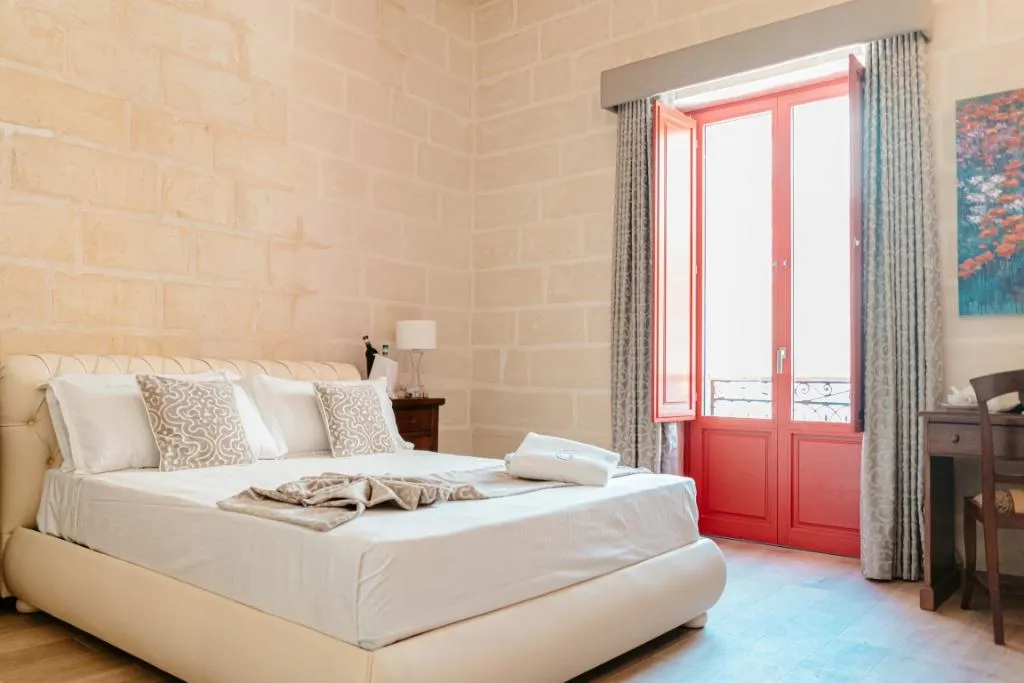 JUNIOR SUITE STANDARD Room, Palazzo Violetta, Malta
