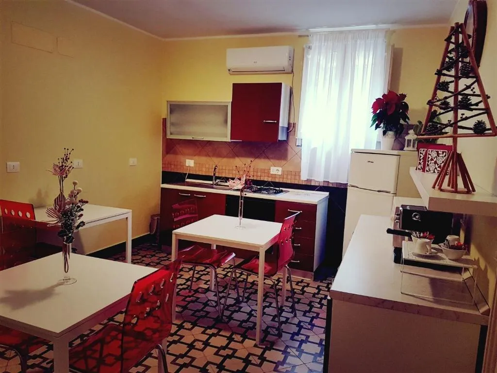 Room, Central Suites, Catania