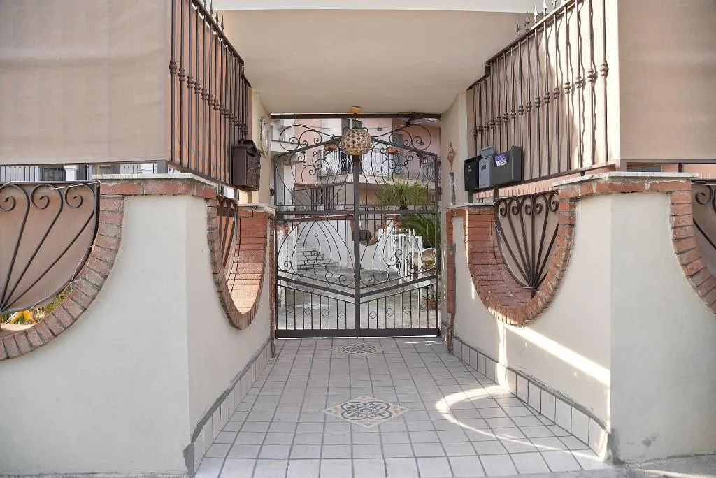 General view, B&B Le Cycas, Naples