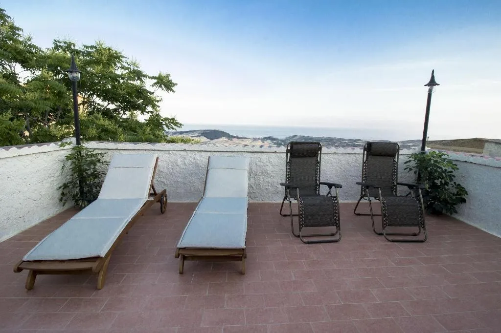 Terrace, b&b Vistamare, Catania