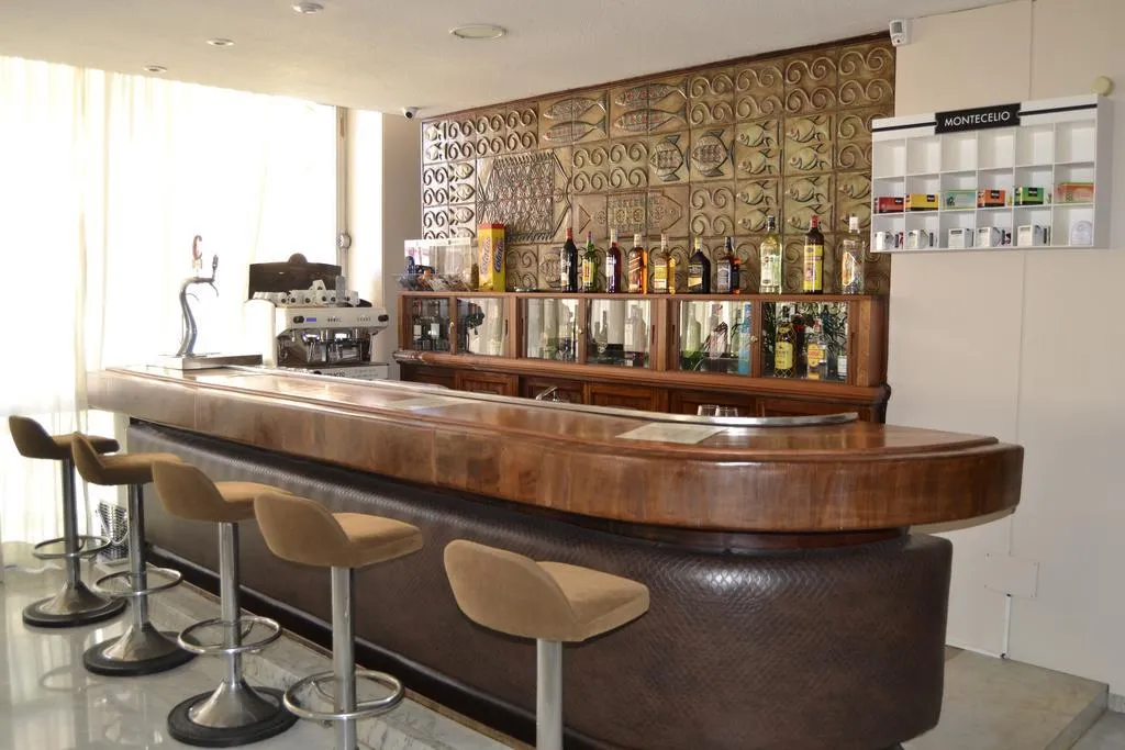Bar, Mir Octavio, Costa De La Luz