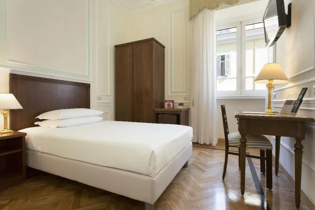 SINGLE STANDARD Room, Hotel Quirinale, Rome