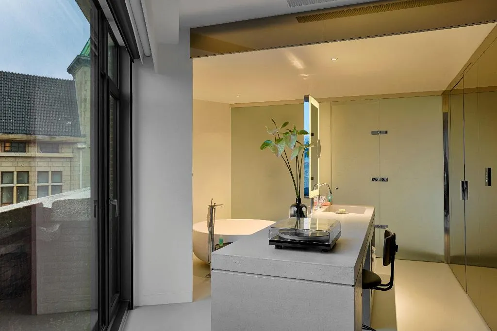 Room, W Amsterdam, Amsterdam