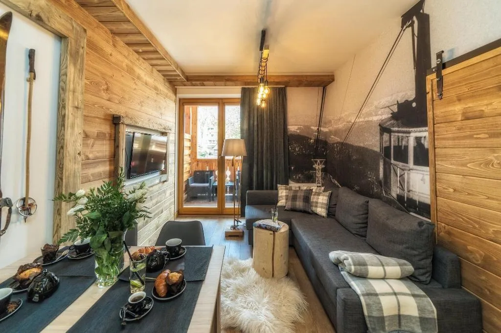 Room, ApartHotel Giewont, Krakow