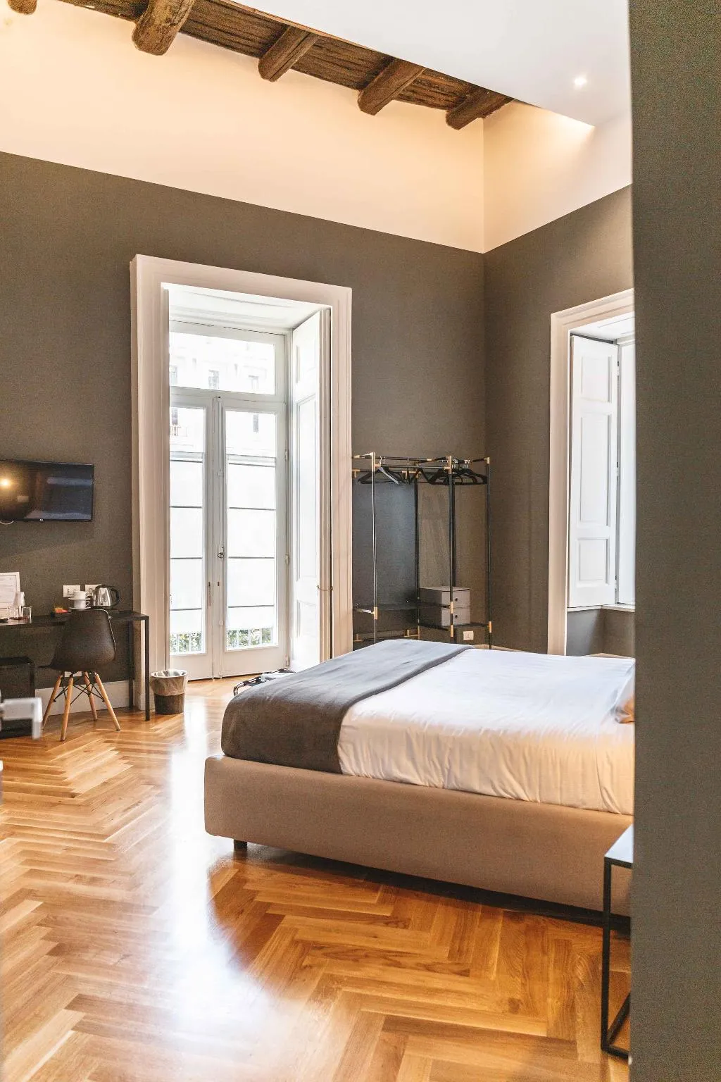 JUNIOR SUITE STANDARD Room, Relais Della Porta, Naples