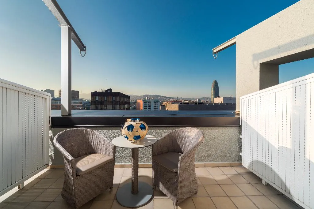 Double or Twin DELUXE WITH TERRACE Room, Salles Hotel Pere IV, Barcelona