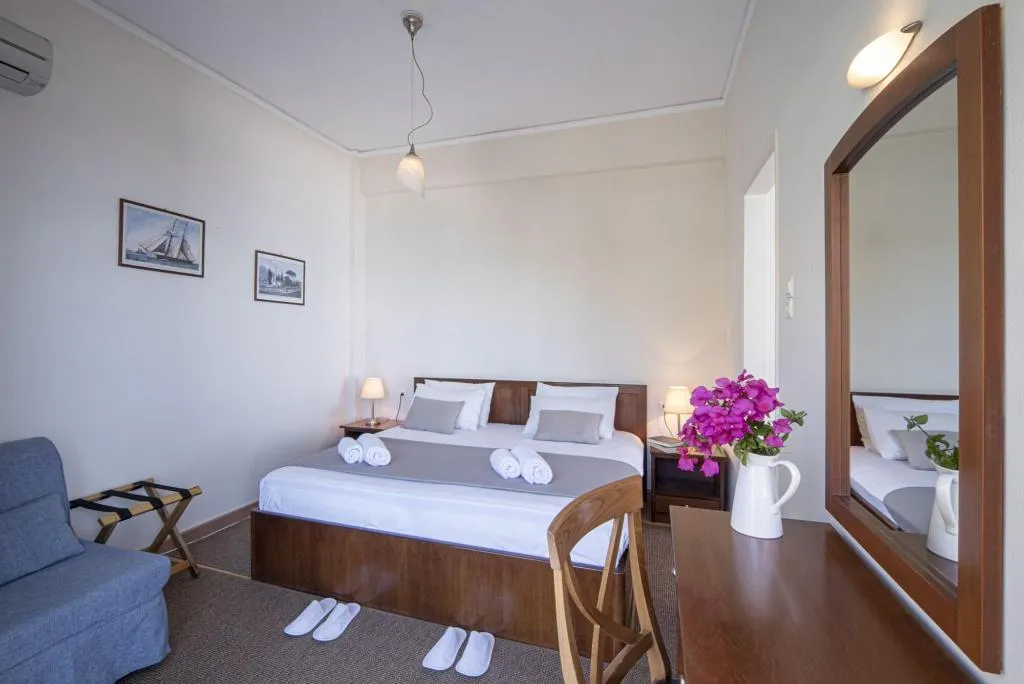 Room, Hotel Cokkinis, Athens