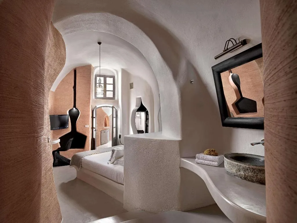 Room, Tholos Resort, Santorini