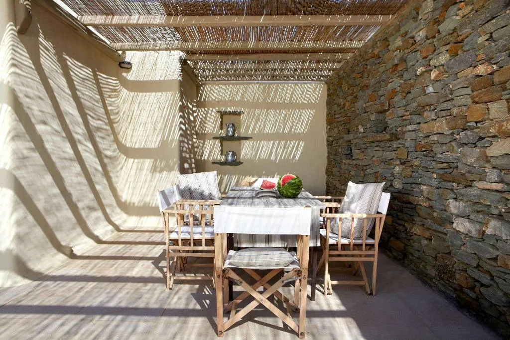 Room, Diles & Rinies, Mykonos