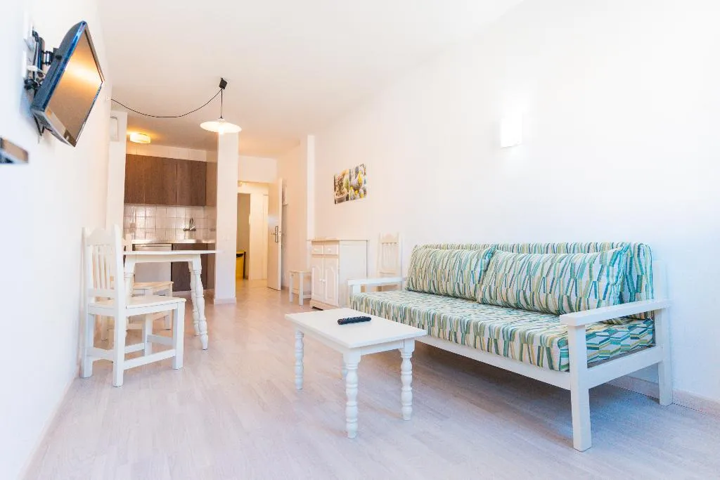 APARTMENT CAPACITY 3 Room, Aparthotel Loar Ferreries, Menorca