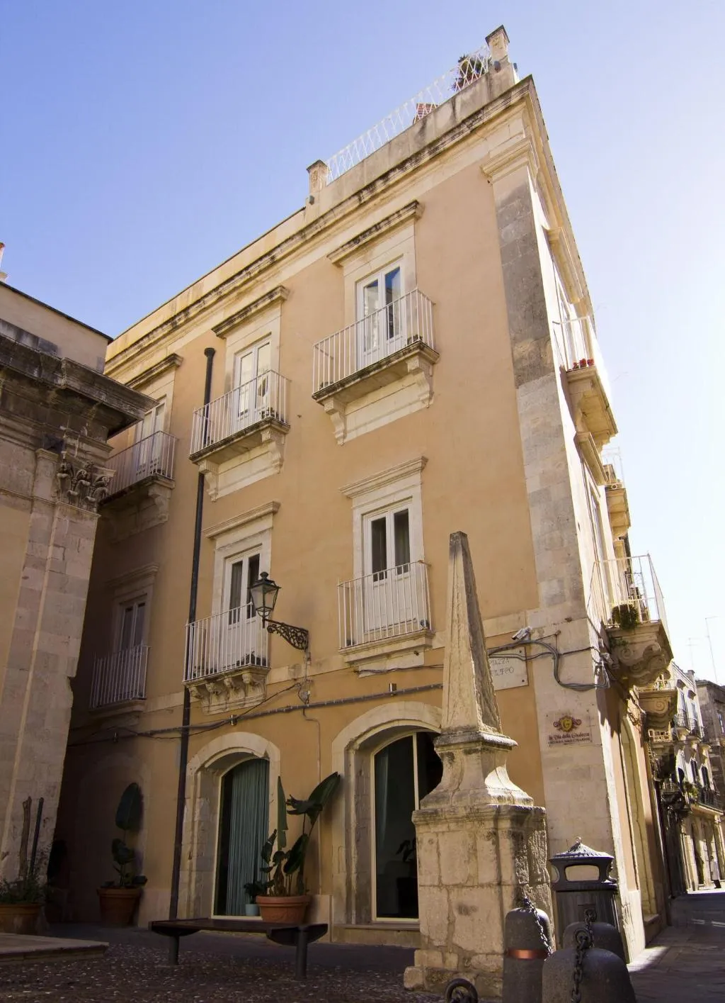 General view, La Via Della Giudecca, Catania