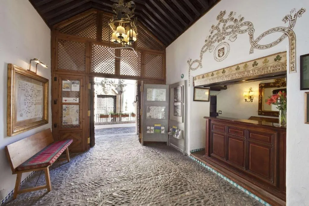 Lobby, Parador de Guadalupe, Madrid