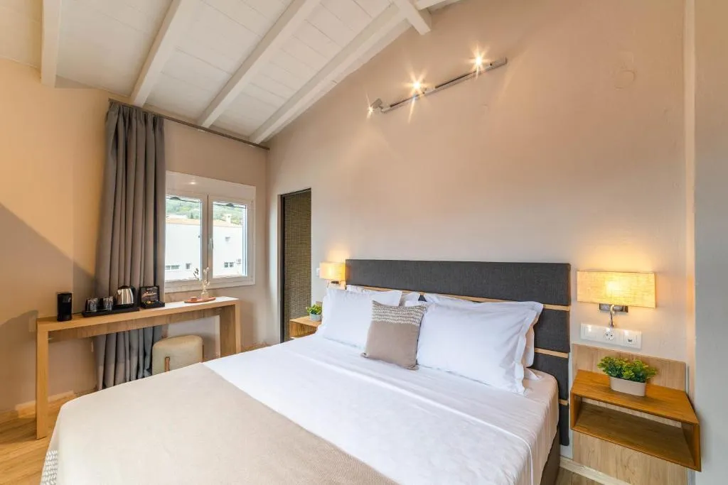 SUITE SIDE SEA VIEW Room, Thalassa Cape Hotel, Skiathos