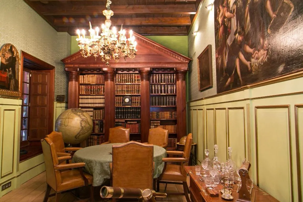 Restaurant, Ateneo Sevilla, Seville