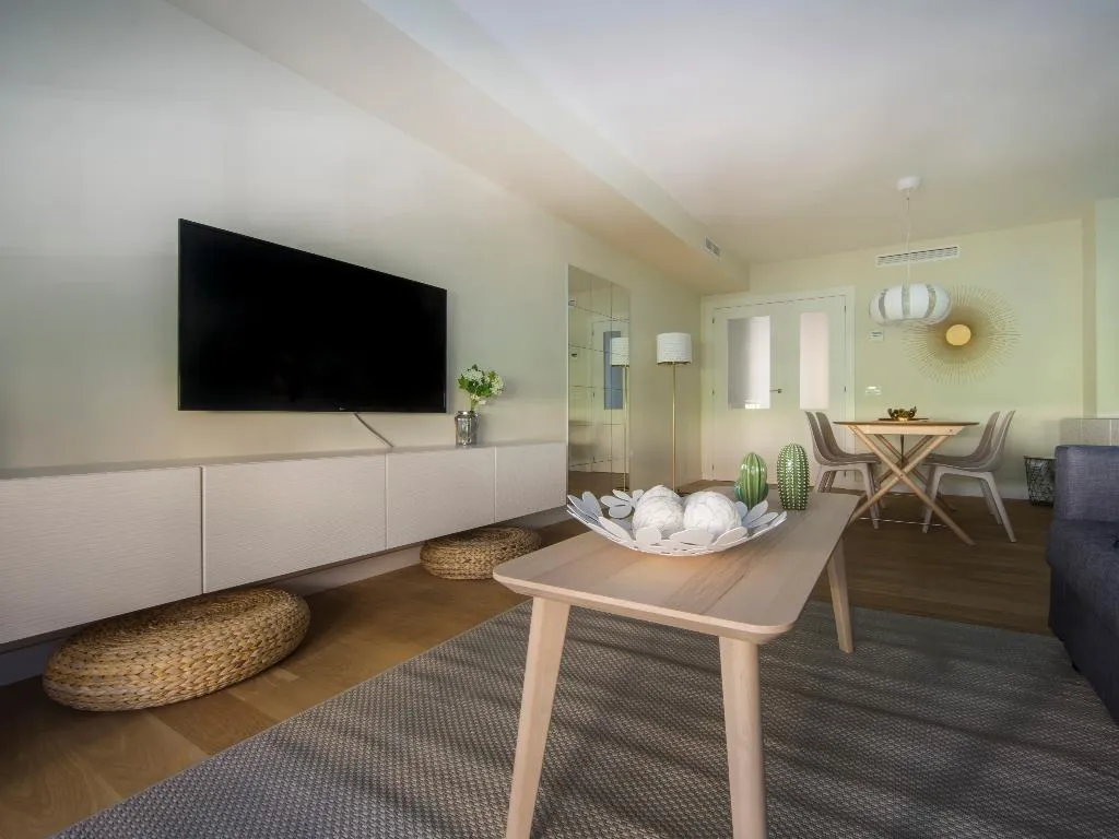 APARTMENT THREE BEDROOMS Room, HQ Rooms San Vicente, Valencia