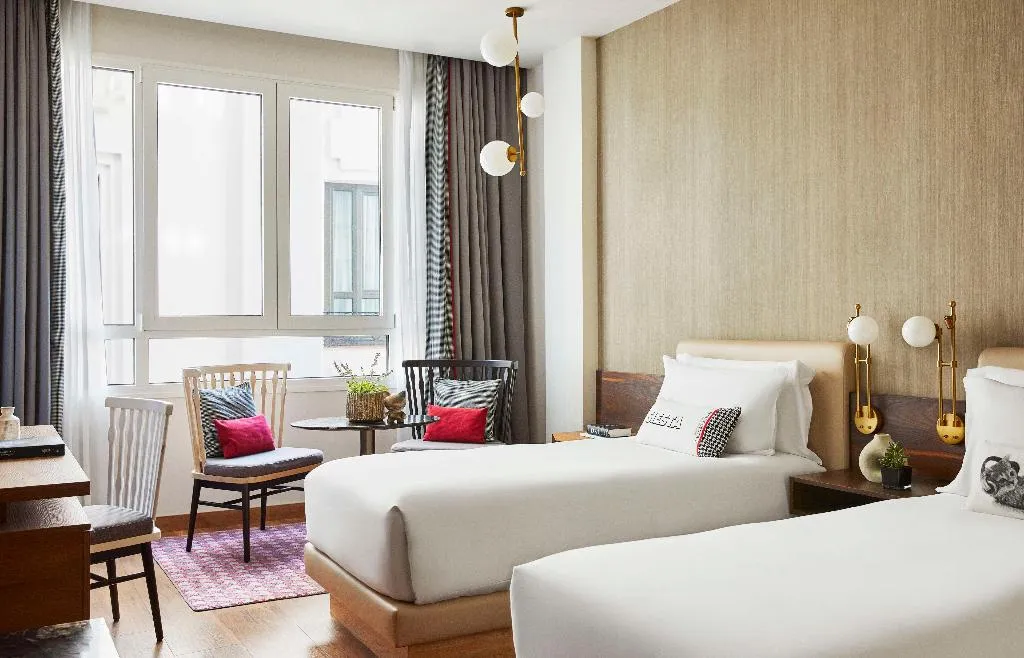 Room, Hyatt Centric Gran Via Madrid, Madrid