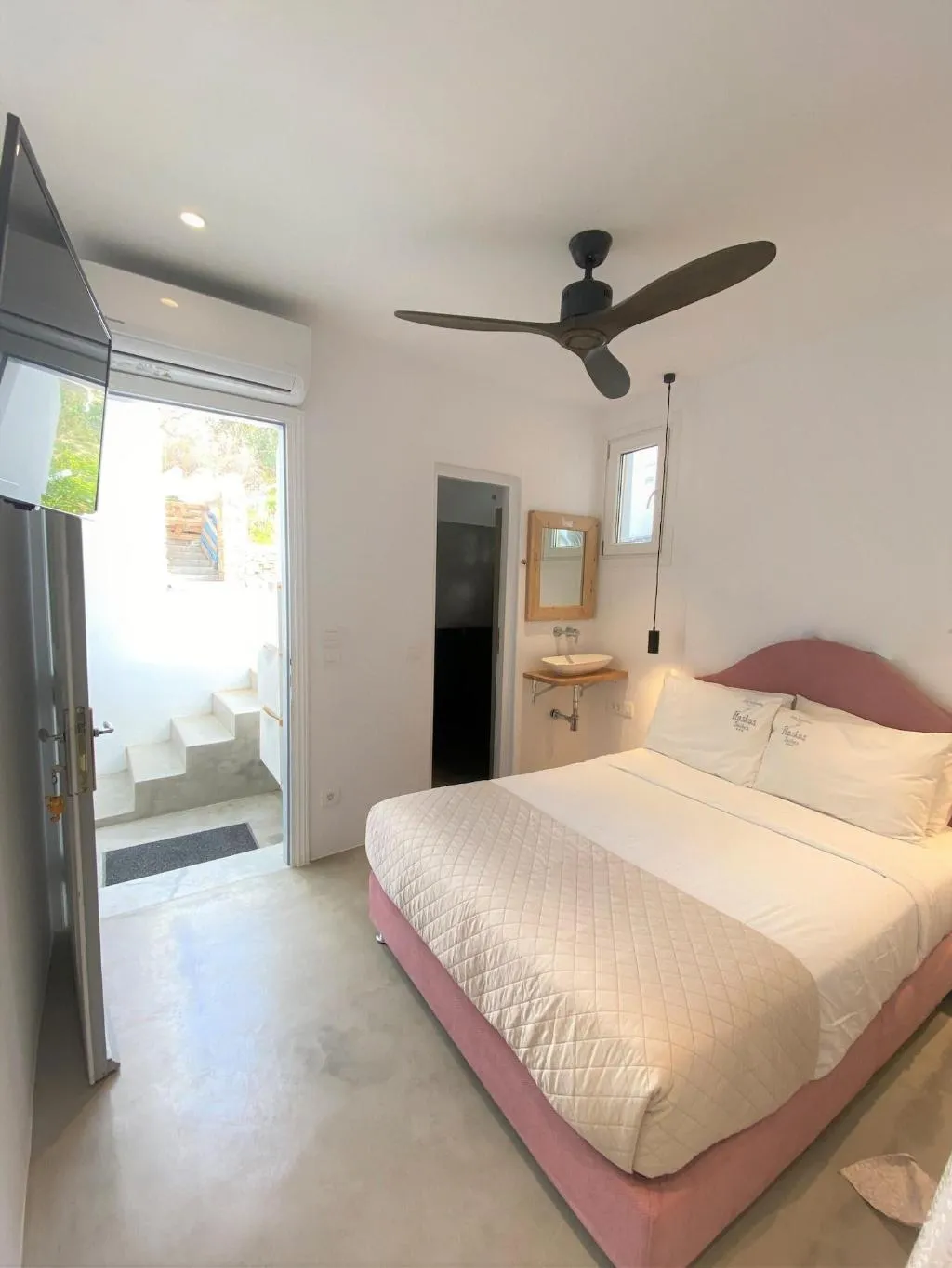 Room, Flaskos Suites, Mykonos