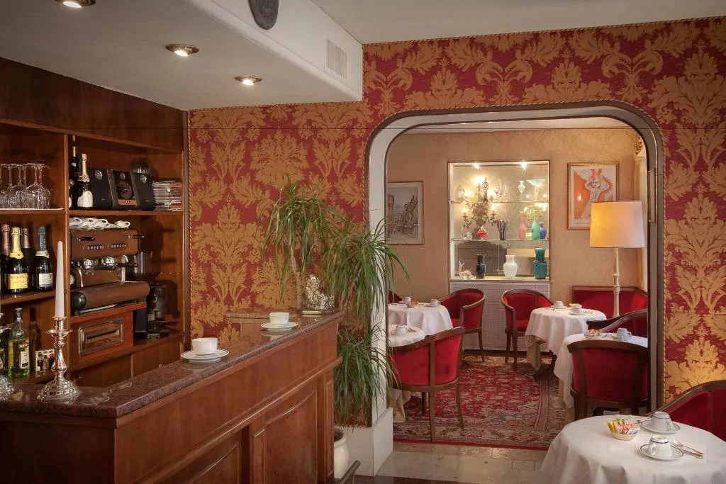 Bar, Bel Sito e Berlino, Venice