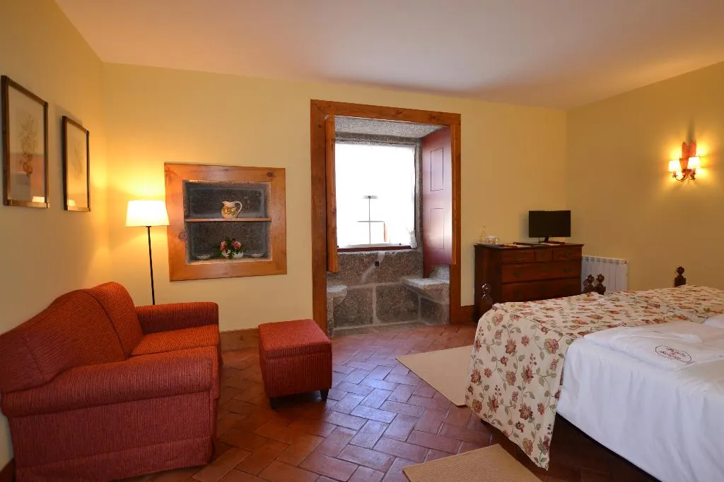 Double or Twin STANDARD Room, Casa da Portela de Sampriz, Porto